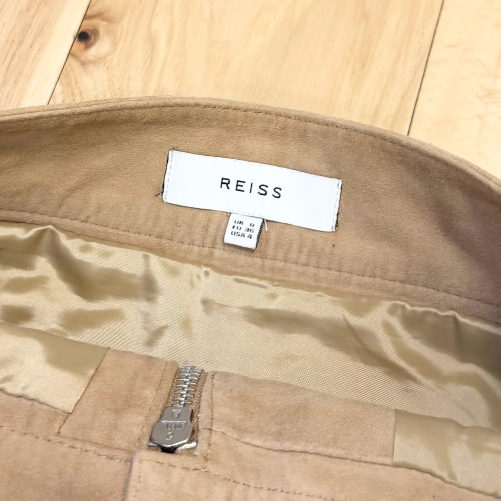 Reiss Women’s Leah Goat Leather Suede High Rise Zip Front Mini Skirt - Picture 3 of 5